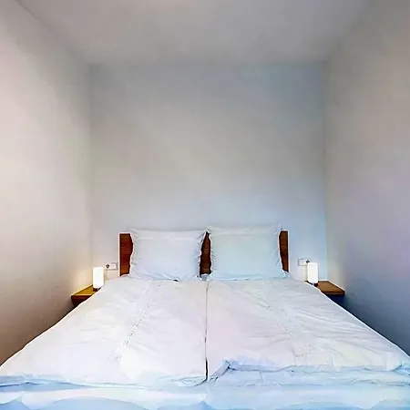 Hotell Near Area In 2*